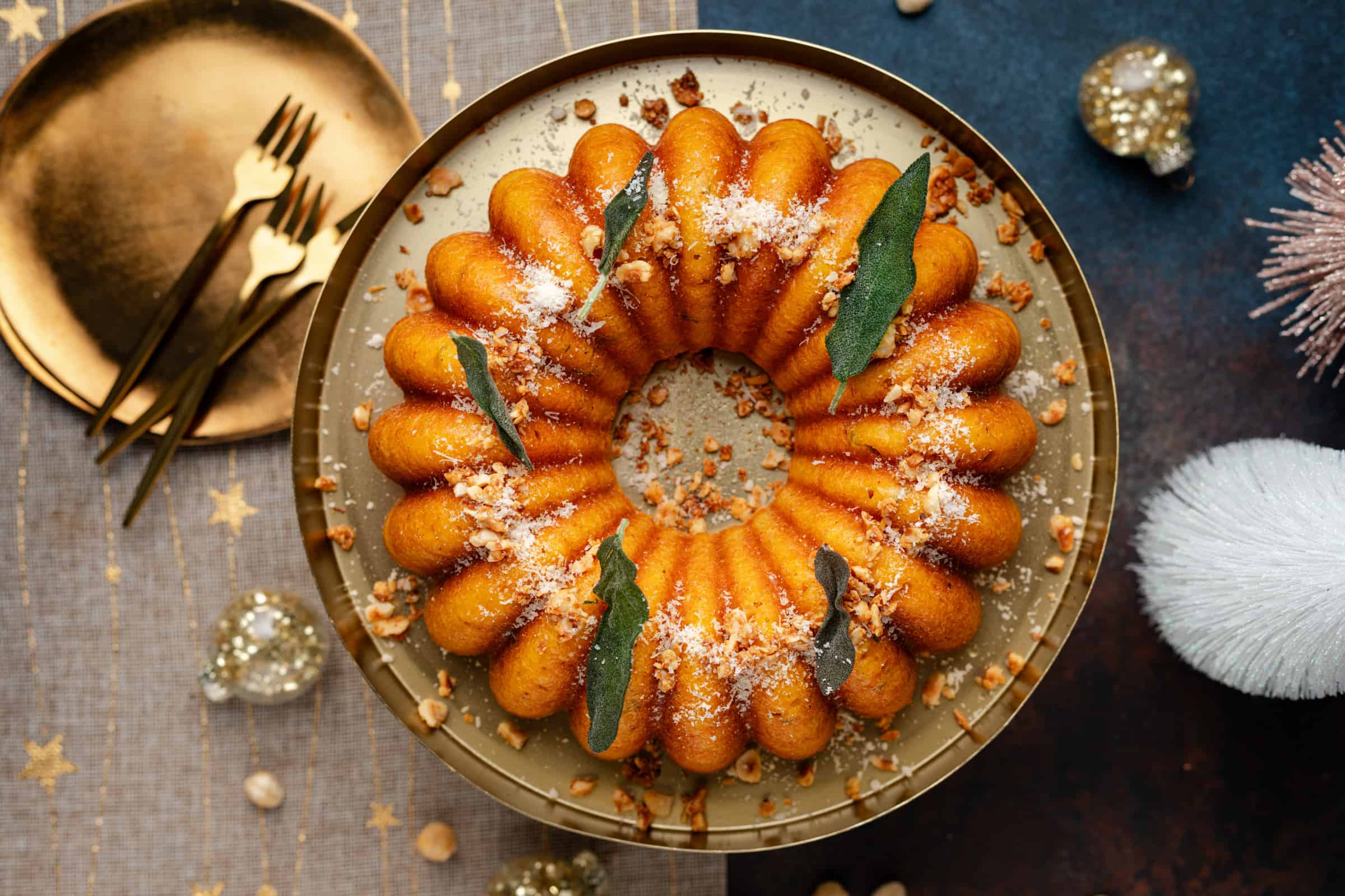 Pumpkin cake with sage and hazelnuts
