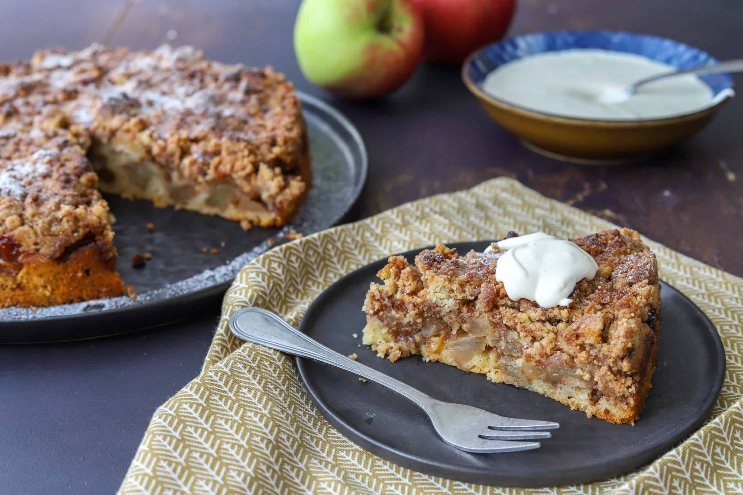 Apple crumb cake with apples from the Betuwe