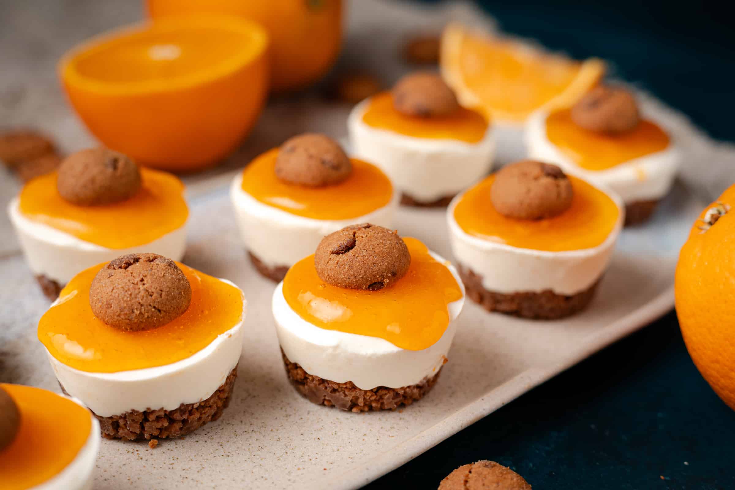Mini herb nuts cheesecakes with orange (no bake)